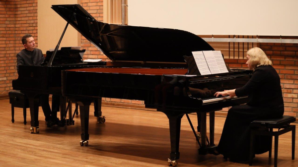 2023-12-08-w-roli-glownej-fortepiany-fot -k-10-