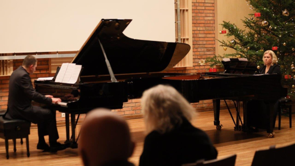 2023-12-08-w-roli-glownej-fortepiany-fot -k-11-