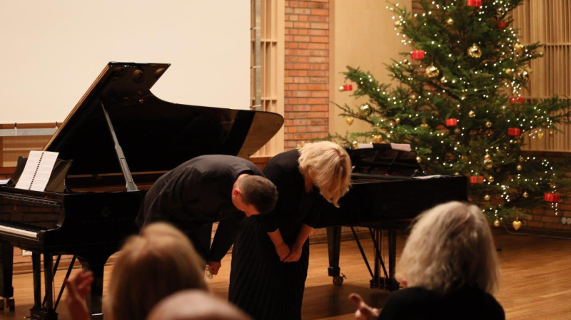 2023-12-08-w-roli-glownej-fortepiany-fot -k-14-