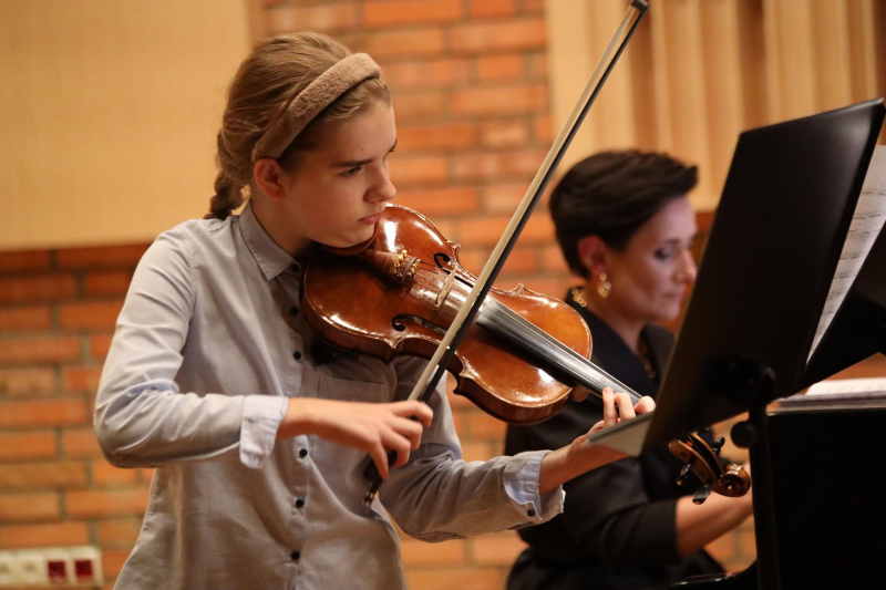 1 10 2024-estrada-mlodych -o-1- 2