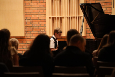 1 10 2024-estrada-mlodych -o-10- 1