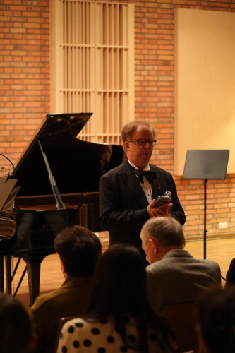 1 10 2024-estrada-mlodych -o-30- 1