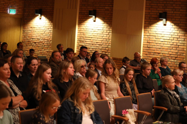 1 10 2024-estrada-mlodych -o-7- 1