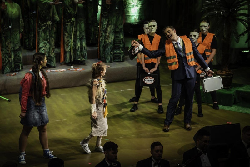 ksiegadzungli-06122024-037