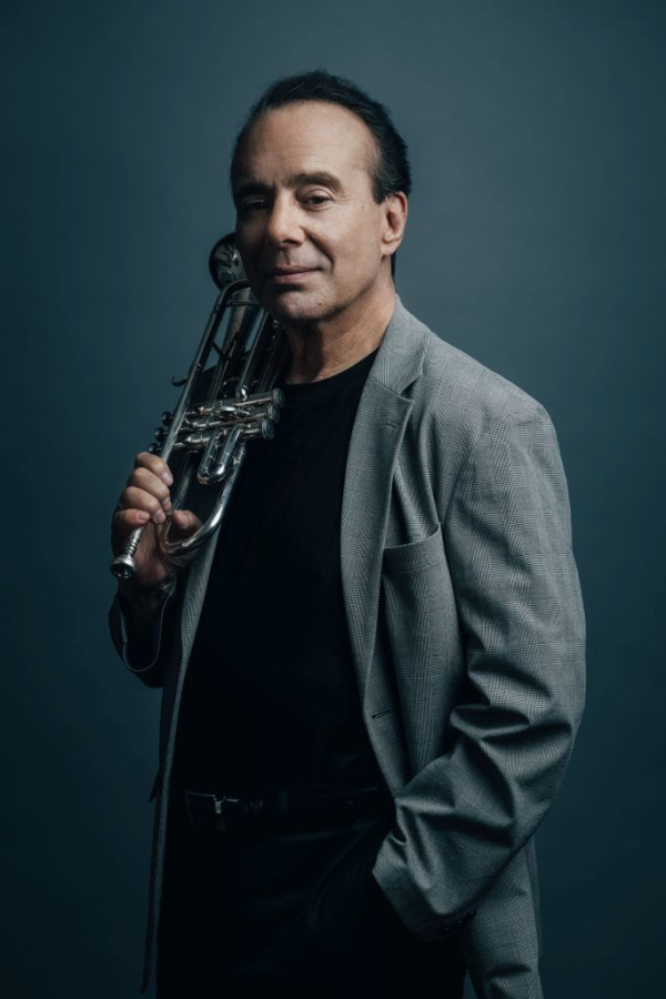 W PODWÓJNEJ ROLI – GARY GUTHMAN