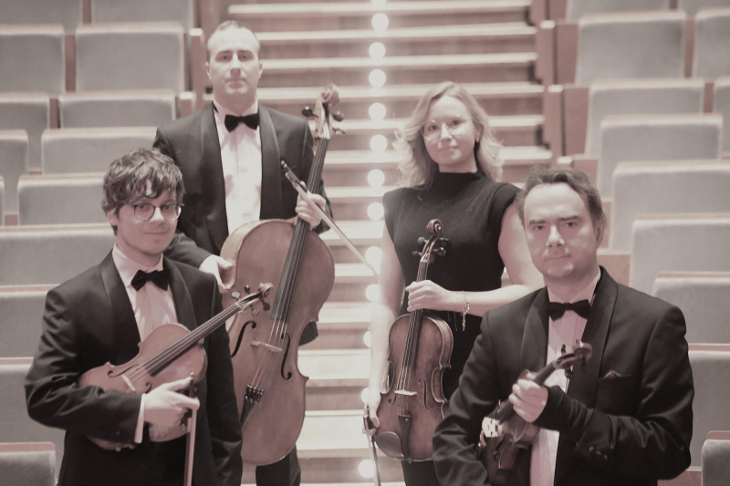 KWARTET KONTRA KWARTET