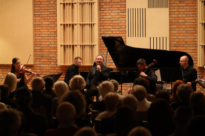 Scena kameralna 15. sezonu otwarta w wielkim stylu koncertem "Na styku dźwięku i słowa"