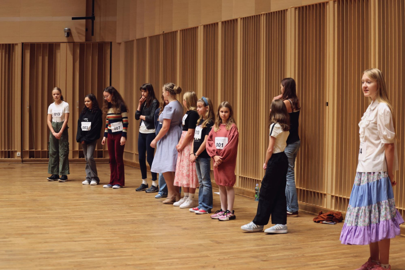 casting-13-14 09-14- 1