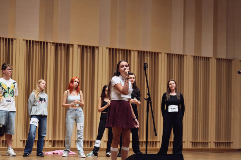 casting-13-14 09-32- 1