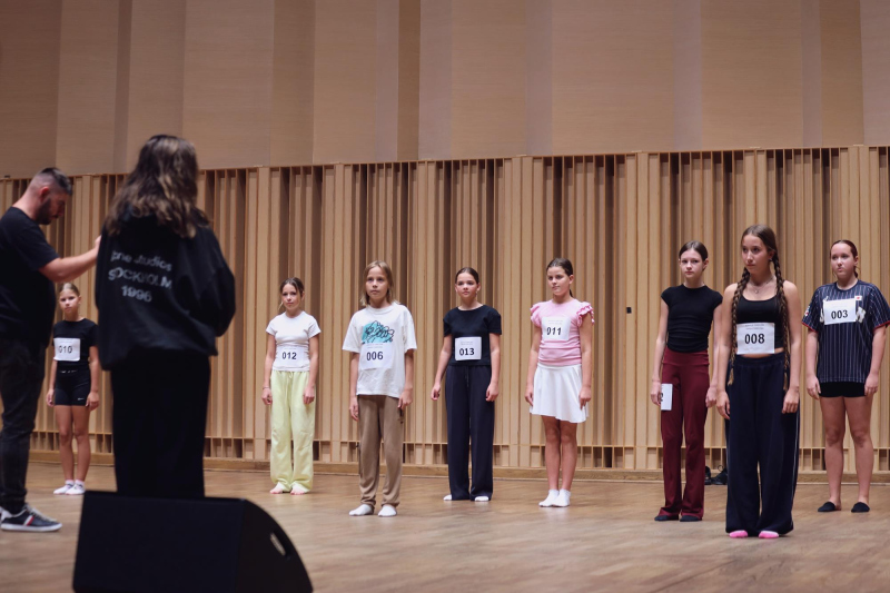 casting-13-14 09-63- 1