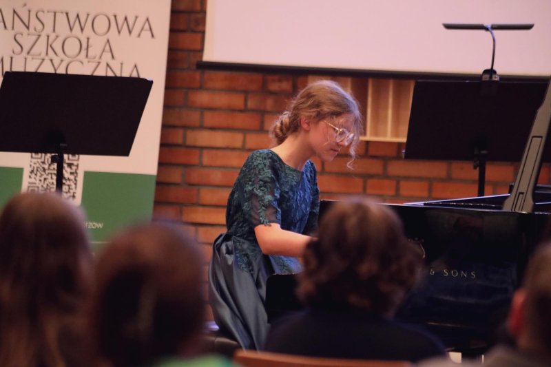 2025-11-27-konkurs-bach-fot -ilona-100-