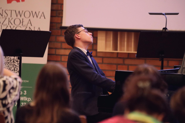 2025-11-27-konkurs-bach-fot -ilona-88-