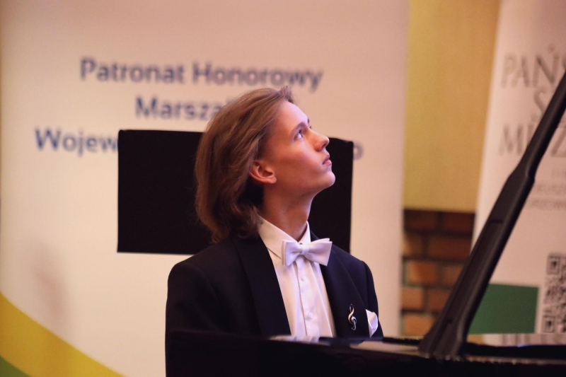 2025-11-27-konkurs-bach-fot -ilona-96-