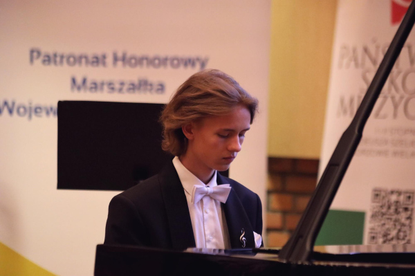 2025-11-27-konkurs-bach-fot -ilona-97-
