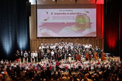 Za nami pierwszy w sezonie koncert familijny "Z legendą w plecaku" 