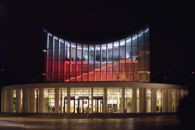 WOLNOŚĆ: KOCHAM I ROZUMIEM